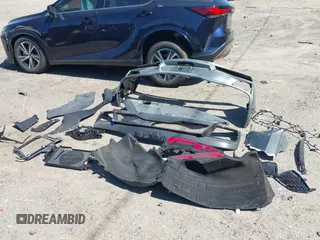 2024 Chevrolet Corvette 2LT z VIN 1G1YB2D43R5105307, wystawiony jako IAAI lot #42060470 z przebiegiem 9400 mil mil oraz . Historia ofert i sprzedaży dostępna na DreamBid. Obrazek 12.
