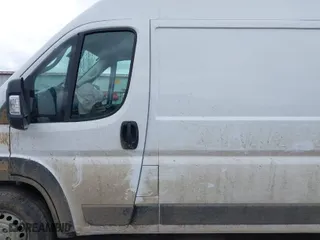 2025 Ram ProMaster Cargo Van Tradesman with VIN 3C6LRVDG6SE504528, listed as a IAAI auction lot 41944787 with 7,480 mi miles. Bid and sale history available at carsss.com. Image 14.