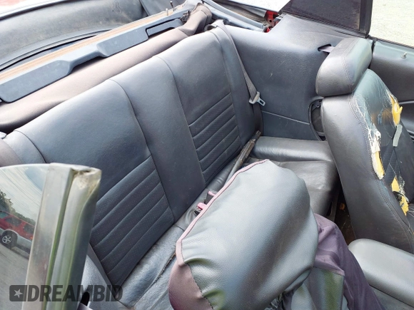 2000 Ford Mustang GT с VIN 1FAFP45XXYF125797, выставлен на аукционе IAAI как лот 42470212 с пробегом 183 845 миль миль и . История ставок и продаж доступна на DreamBid. Изображение 8.