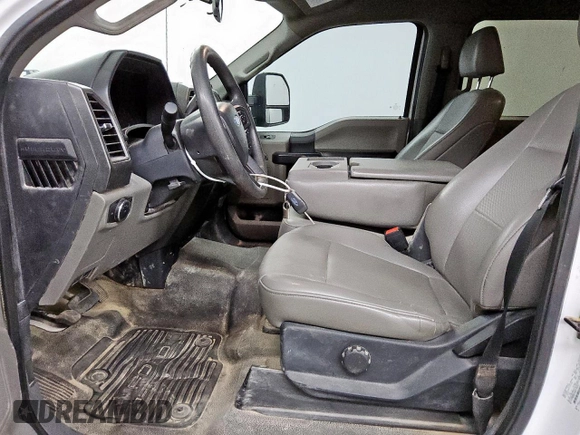 2022 Ford F-250 XL with VIN 1FT7W2BT3NEC38239, listed as a Copart auction lot 63423635 with 104,967 mi miles and Clean title. Bid and sale history available at DreamBid. Image 7.