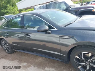 2025 Hyundai Sonata SEL with VIN KMHL64JA8SA471610, listed as a IAAI auction lot 42013931 with 2,109 mi miles. Bid and sale history available at carsss.com. Image 13.