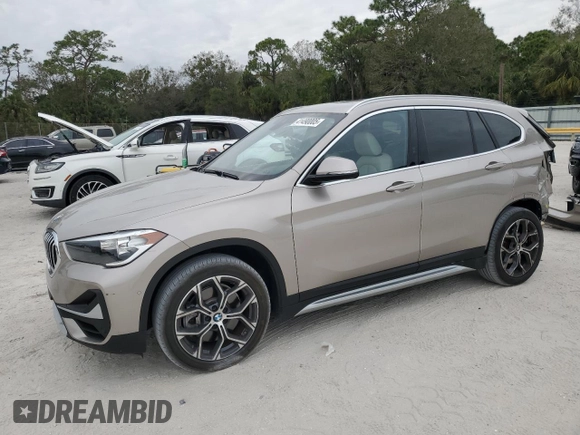 2022 BMW X1 sDrive28i with VIN WBXJG7C07N5V39345, listed as a Copart auction lot 41490005 with 26,894 mi miles and Salvage Title. Bid and sale history available at carsss.com. Image 1.