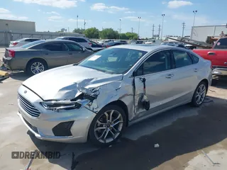 2019 Ford Fusion SEL with VIN 3FA6P0CD2KR116863, listed as a IAAI auction lot 42011256 with 72,676 mi miles. Bid and sale history available at carsss.com. Image 18.
