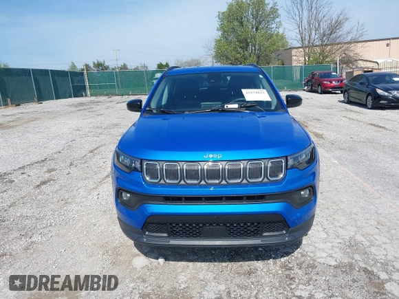 2022 Jeep Compass Latitude with VIN 3C4NJDBB5NT178361, listed as a IAAI auction lot 41874823 with 37,241 mi miles and . Bid and sale history available at DreamBid. Image 12.
