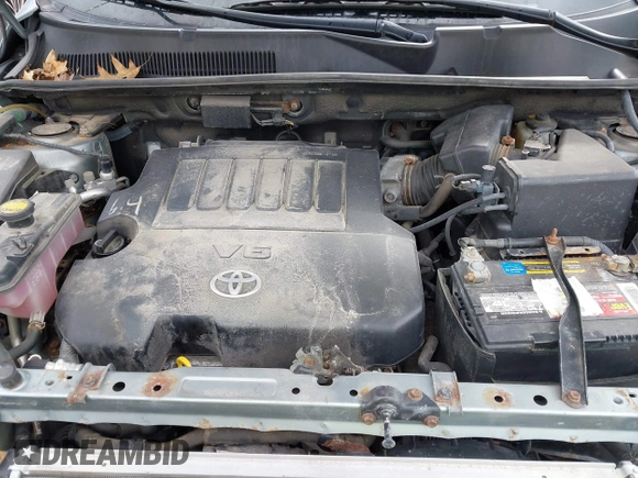 2008 Toyota RAV4 Ltd with VIN JTMBK31V686034421, listed as a IAAI auction lot 42041647 with 176,965 mi miles. Bid and sale history available at carsss.com. Image 10.