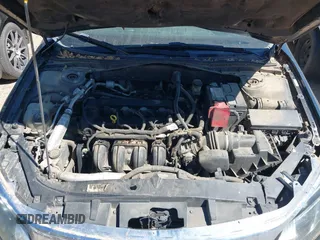 2010 Ford Fusion SE with VIN 3FAHP0HA6AR393781, listed as a IAAI auction lot 41868100 with 228,232 mi miles. Bid and sale history available at carsss.com. Image 10.