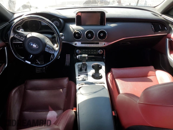2019 Kia Stinger GT with VIN KNAE35LC0K6052421, listed as a Copart auction lot 84418464 with 83,103 mi miles and Salvage Title. Bid and sale history available at DreamBid. Image 8.