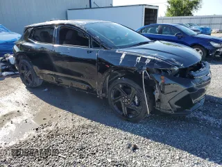 2025 Chevrolet Equinox EV RS z VIN 3GN7DSRP9SS136578, wystawiony jako Copart lot #51907495 z przebiegiem 1991 mil mil oraz Szkody całkowita. Historia ofert i sprzedaży dostępna na DreamBid. Obrazek 4.