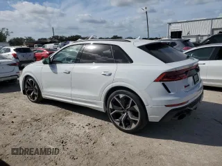 2024 Audi RS Q8 z VIN WU1ARBF19RD015644, wystawiony jako Copart lot #80569264 z przebiegiem 131 mil mil oraz Szkoda całkowita • Salvage title. Historia ofert i sprzedaży dostępna na DreamBid. Obrazek 2.