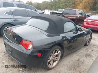 2008 BMW Z4 3.0i z VIN 4USBU33518LW76029, wystawiony jako IAAI lot #40755962 z przebiegiem 112 963 mil mil oraz . Historia ofert i sprzedaży dostępna na DreamBid. Obrazek 4.