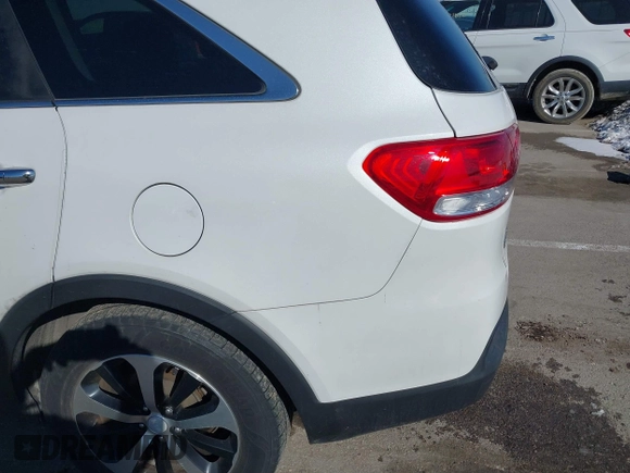 2017 Kia Sorento EX V6 with VIN 5XYPH4A51HG196061, listed as a IAAI auction lot 41627200 with 142,060 mi miles. Bid and sale history available at carsss.com. Image 17.