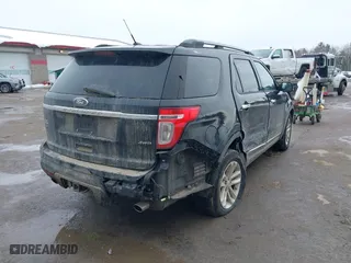 2014 Ford Explorer XLT with VIN 1FM5K8D85EGA00634, listed as a IAAI auction lot 41625396 with 190,926 mi miles. Bid and sale history available at carsss.com. Image 4.