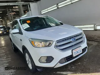 2017 Ford Escape SE z VIN 1FMCU0GD4HUB05330, wystawiony jako IAAI lot #42396863 z przebiegiem 66 420 mil mil oraz . Historia ofert i sprzedaży dostępna na DreamBid. Obrazek 39.