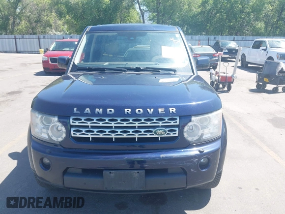 2013 Land Rover LR4 HSE z VIN SALAG2D47DA698706, wystawiony jako IAAI lot #42540198 z przebiegiem 143 584 mil mil oraz . Historia ofert i sprzedaży dostępna na DreamBid. Obrazek 6.