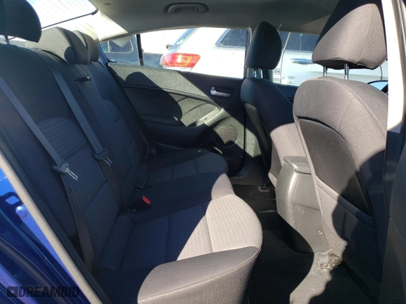 2018 Kia Forte LX with VIN 3KPFL4A70JE172946, listed as a Copart auction lot 88734445 with 102,678 mi miles and Salvage Title. Bid and sale history available at carsss.com. Image 10.