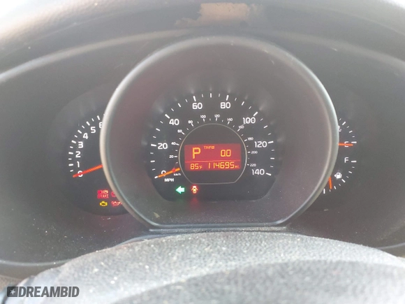 2014 Kia Soul with VIN KNDJN2A22E7722117, listed as a IAAI auction lot 42090386 with 114,695 mi miles. Bid and sale history available at carsss.com. Image 7.