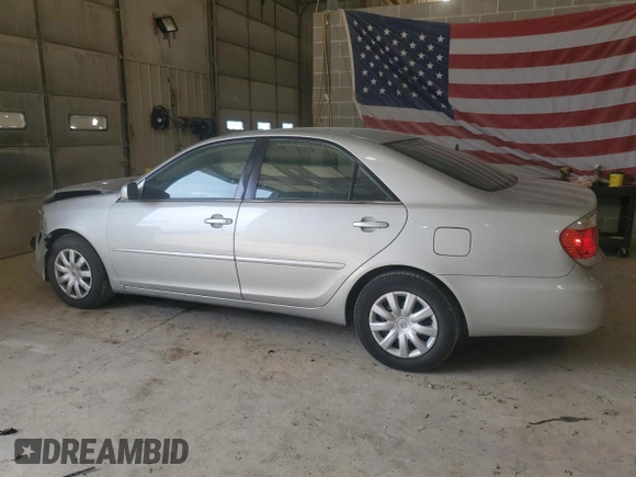 2005 Toyota Camry STD z VIN 4T1BE32K75U044292, wystawiony jako Copart lot #55299475 z przebiegiem 200 449 mil mil oraz Szkoda całkowita • Salvage title. Historia ofert i sprzedaży dostępna na DreamBid. Obrazek 2.