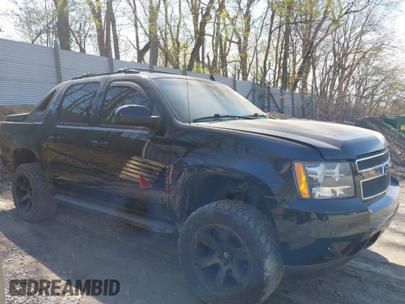 2011 Chevrolet Avalanche LS with VIN 3GNTKEE38BG141508, listed as a IAAI auction lot 42103252 with 107,997 mi miles and . Bid and sale history available at DreamBid. Image 14.