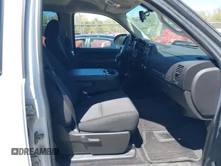 2010 Chevrolet Silverado 1500 LT with VIN 3GCRKSE32AG259148, listed as a IAAI auction lot 42147353 with 97,643 mi miles and . Bid and sale history available at DreamBid. Image 5.