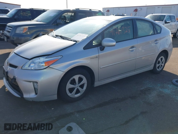 2015 Toyota Prius Four with VIN JTDKN3DU0F0477528, listed as a IAAI auction lot 41761325 with 140,156 mi miles. Bid and sale history available at carsss.com. Image 2.