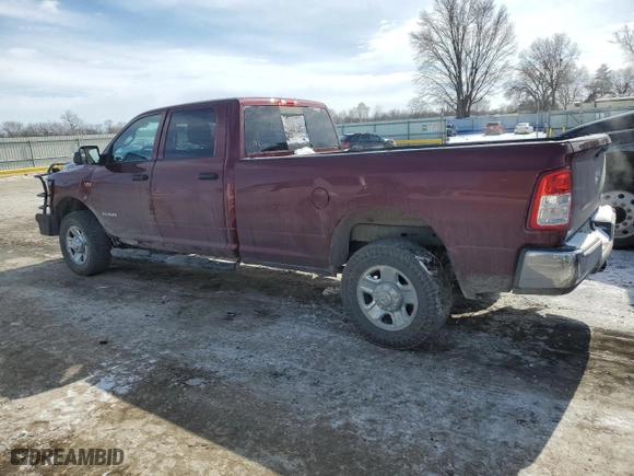 2022 Ram 2500 Tradesman with VIN 3C6UR5HJ8NG183014, listed as a Copart auction lot 45980135 with 67,573 mi miles and Salvage Title. Bid and sale history available at carsss.com. Image 2.