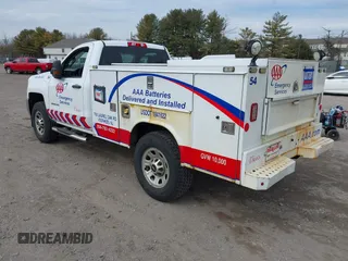 2017 Chevrolet Silverado 3500HD with VIN 1GC0KYEG4HZ401007, listed as a IAAI auction lot 41629647 with 210,431 mi miles and . Bid and sale history available at DreamBid. Image 3.