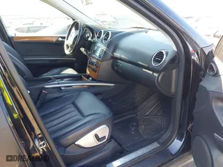 2006 Mercedes-Benz M-Class 3.5L with VIN 4JGBB86E06A121940, listed as a IAAI auction lot 42069185 with 127,660 mi miles. Bid and sale history available at carsss.com. Image 5.