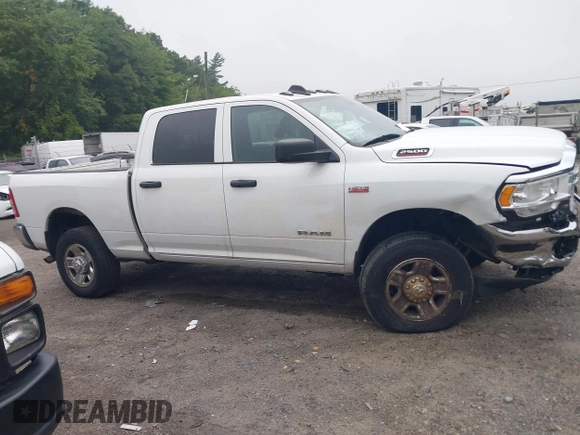 2022 Ram 2500 Tradesman with VIN 3C6UR5CJXNG110864, listed as a IAAI auction lot 40128020 with 55,561 mi miles. Bid and sale history available at carsss.com. Image 13.