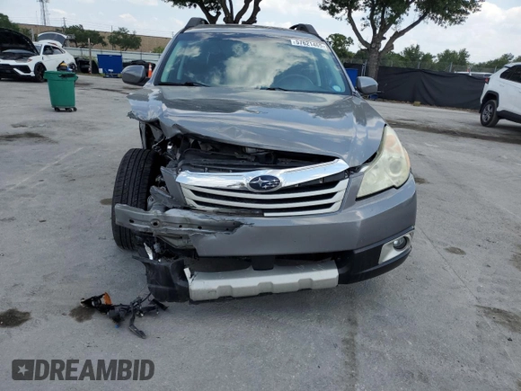 2010 Subaru Outback Limited Power Moon с VIN 4S4BRCKC6A3334939, выставлен на аукционе Copart как лот 57621465 с пробегом 152 902 миль миль и Списание • Salvage title. История ставок и продаж доступна на DreamBid. Изображение 5.