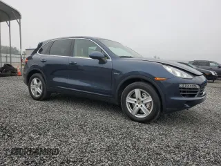 2014 Porsche Cayenne S Hybrid z VIN WP1AE2A20ELA51052, wystawiony jako Copart lot #59554375 z przebiegiem 97 687 mil mil oraz Szkoda całkowita • Salvage title. Historia ofert i sprzedaży dostępna na DreamBid. Obrazek 4.