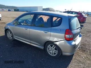 2007 Honda Fit Sport with VIN JHMGD37657S055233, listed as a IAAI auction lot 42194843 with 190,715 mi miles and . Bid and sale history available at DreamBid. Image 3.
