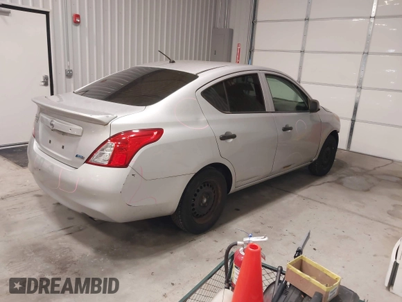 2014 Nissan Versa SV with VIN 3N1CN7AP0EL810308, listed as a IAAI auction lot 41380598 with 134,218 mi miles and . Bid and sale history available at carsss.com. Image 4.
