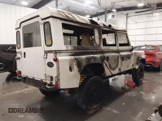 1983 Land Rover Defender with VIN SALLDHAG8AA190593, listed as a IAAI auction lot 42166804 with Not provided miles and . Bid and sale history available at DreamBid. Image 4.