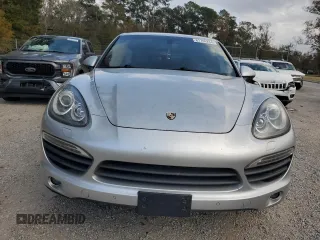 2011 Porsche Cayenne S Hybrid with VIN WP1AE2A28BLA93643, listed as a Copart auction lot 81786284 with 200,764 mi miles and Clean Title. Bid and sale history available at carsss.com. Image 5.