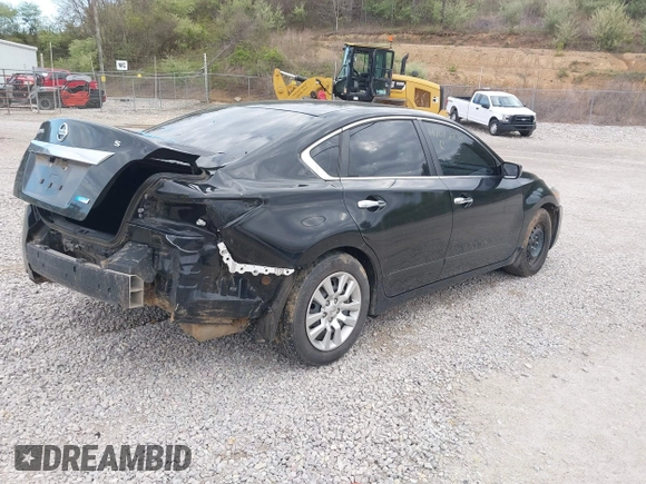 2013 Nissan Altima SV with VIN 1N4AL3AP1DC909464, listed as a IAAI auction lot 42012908 with 135,706 mi miles and . Bid and sale history available at carsss.com. Image 4.