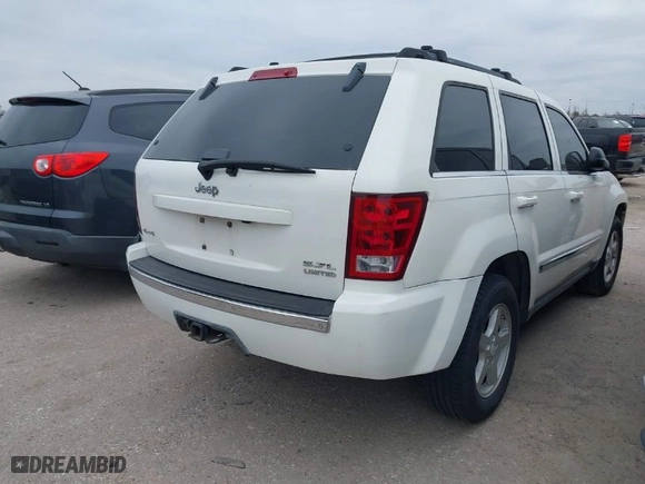 2005 Jeep Grand Cherokee Limited with VIN 1J8HR58215C664544, listed as a IAAI auction lot 41361505 with NaN miles. Bid and sale history available at carsss.com. Image 4.
