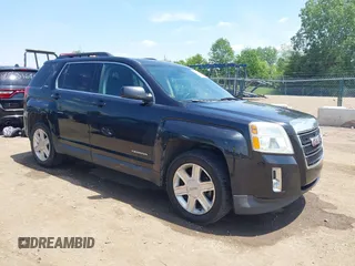 2011 GMC Terrain SLE-2 z VIN 2CTFLTE5XB6281956, wystawiony jako IAAI lot #42295471 z przebiegiem 168 677 mil mil oraz . Historia ofert i sprzedaży dostępna na DreamBid. Obrazek 1.