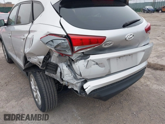 2016 Hyundai Tucson SE z VIN KM8J33A44GU187515, wystawiony jako IAAI lot #42015707 z przebiegiem 89 948 mil mil oraz . Historia ofert i sprzedaży dostępna na DreamBid. Obrazek 6.