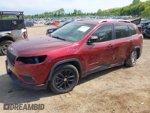 2019 Jeep Cherokee Latitude Plus z VIN 1C4PJLLB1KD220432, wystawiony jako IAAI lot #42395512 z przebiegiem 120 011 mil mil oraz . Historia ofert i sprzedaży dostępna na DreamBid. Obrazek 2.