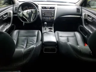 2015 Nissan Altima SV z VIN 1N4AL3AP3FC112796, wystawiony jako Copart lot #54201175 z przebiegiem 154 801 mil mil oraz Szkoda całkowita • Salvage title. Historia ofert i sprzedaży dostępna na DreamBid. Obrazek 8.
