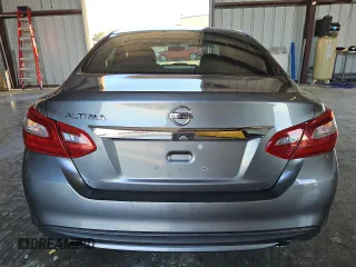 2018 Nissan Altima S with VIN 1N4AL3AP7JC479452, listed as a Copart auction lot 79840324 with 72,810 mi miles and Clean Title. Bid and sale history available at DreamBid. Image 6.