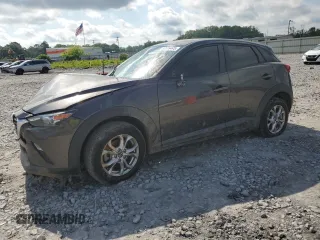 2018 Mazda CX-3 Sport z VIN JM1DKFB76J0320529, wystawiony jako Copart lot #56659445 z przebiegiem Nie podano mil oraz Szkoda całkowita • Salvage title. Historia ofert i sprzedaży dostępna na DreamBid. Obrazek 1.