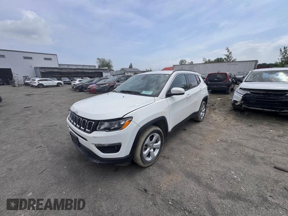 2021 Jeep Compass Latitude z VIN 3C4NJDBB4MT588325, wystawiony jako Copart lot #62374985 z przebiegiem 88 137 mil mil oraz Czysty tytuł • Clean title. Historia ofert i sprzedaży dostępna na DreamBid. Obrazek 2.