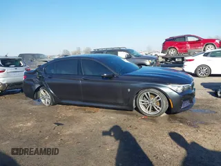 2016 BMW 7 Series 740i с VIN WBA7E2C53GG547930, выставлен на аукционе IAAI как лот 41691844 с пробегом 115 045 миль миль и . История ставок и продаж доступна на DreamBid. Изображение 13.