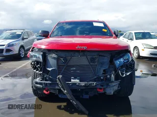 2018 Jeep Grand Cherokee Trailhawk с VIN 1C4RJFLG3JC399051, выставлен на аукционе IAAI как лот 42359437 с пробегом 70 956 миль миль и . История ставок и продаж доступна на DreamBid. Изображение 13.