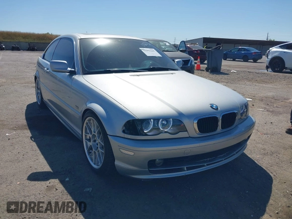 2000 BMW 3 Series 323Ci with VIN WBABM3346YJN63358, listed as a IAAI auction lot 42177145 with 25,361 mi miles and . Bid and sale history available at carsss.com. Image 6.