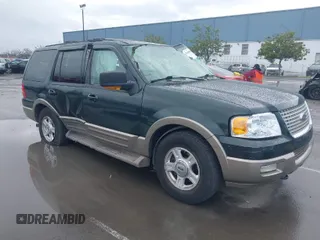2004 Ford Expedition Eddie Bauer with VIN 1FMFU18L14LA08322, listed as a IAAI auction lot 41808904 with 183,862 mi miles. Bid and sale history available at carsss.com. Image 1.