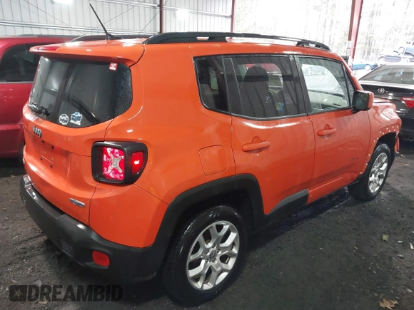 2017 Jeep Renegade Latitude with VIN ZACCJBBB0HPF13775, listed as a IAAI auction lot 41822710 with 87,804 mi miles. Bid and sale history available at carsss.com. Image 4.
