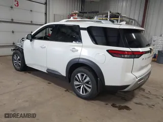 2024 Nissan Pathfinder SL with VIN 5N1DR3CC4RC227181, listed as a IAAI auction lot 41547554 with 6,940 mi miles. Bid and sale history available at carsss.com. Image 3.