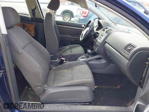 2007 Volkswagen Rabbit with VIN WVWBR71K27W193573, listed as a IAAI auction lot 41043481 with 141,872 mi miles and . Bid and sale history available at DreamBid. Image 5.